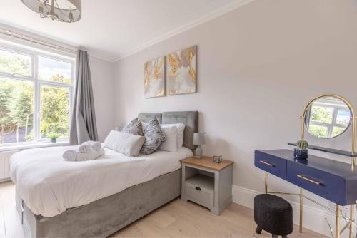 2 Bed Close to Windsor Castle, Ascot Races - By Tempstay in แอสคอท