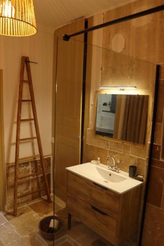 Appartement au pied du château (Appartement au pied du chateau) in ล็องแฌ