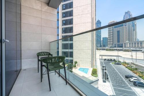 Stylish 1 BR in Canal Front with Pool and Gym Access, Dubai (photo 6)
