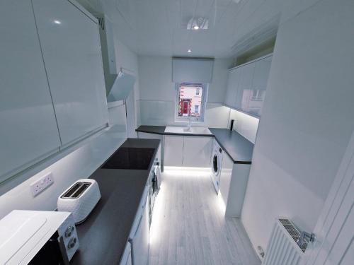 Modern 2 Bedroom with extra Loft Bedroom, Glasgow (zdjęcie 3)