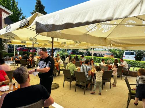 Polgarmester Etterem es Panzio in Fertőszéplak