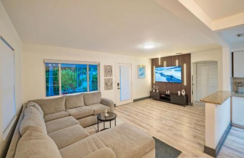 Miami Paradise-Poolside House-Centrally Located in Miami, USA