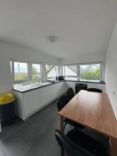 Unterkunft nahe Flughafen, mit Dachterrasse, 3 Schlafzimmer in Filderstadt, Deutschland