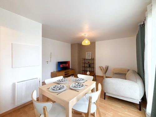 10min de Disney Duplex 2ch avec Parking & Balcon - Location saisonnière - Bailly-Romainvilliers