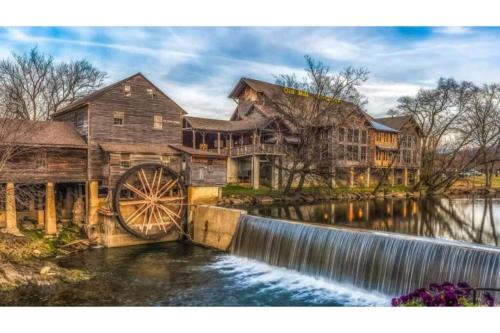 Cades Cove Escape By Avada Properties near Cades Cove