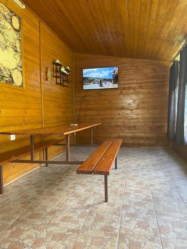 ห้องส่วนกลางสำหรับนั่งเล่น/ดูทีวี, Chata Brodský E1062 (Chata Brodsky E1062) in เซอร์เวนี คอสเตเลซ