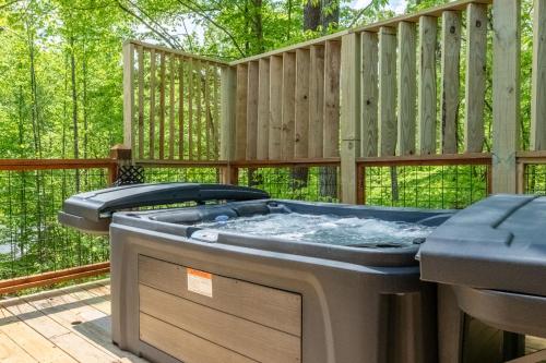 Smoky Mountain Secret By Avada Properties in Caton (TN)