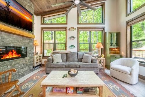 Smoky Mountain Secret By Avada Properties in Caton (TN)