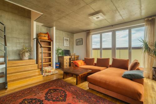 LOcelot Premium 2 floor Apartment near O2 Arena, Прага (фото 5)