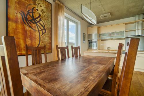 LOcelot Premium 2 floor Apartment near O2 Arena, Прага (фото 8)
