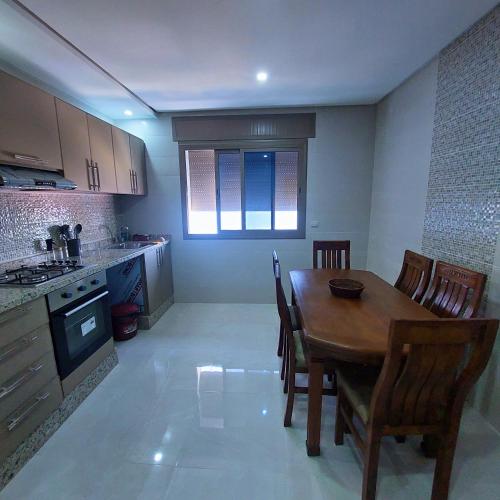 주방, City style apt, Netflix, Wi-Fi in 엘 하파