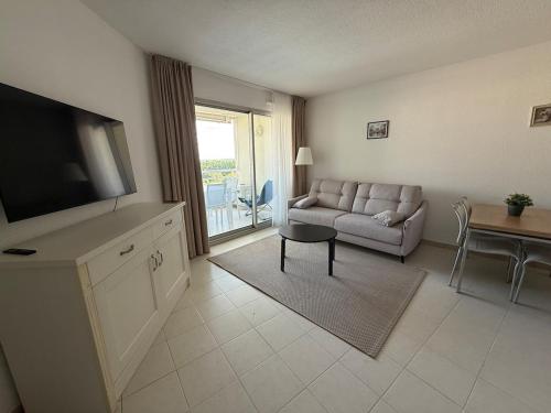 Appartements en bord de mer in Avenue de Cannes