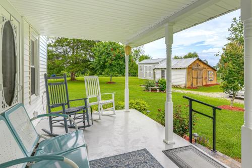 125-Acre Grandmas Farm House with Fire Pit! - image 6