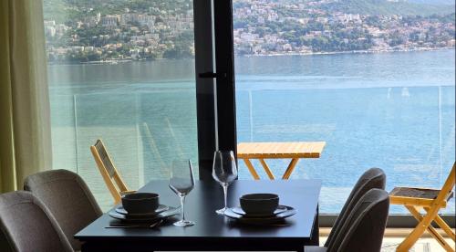 Azurno Pristaniste 2 in Zvinje