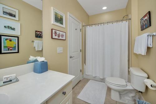 Windward Point 210 - image 2