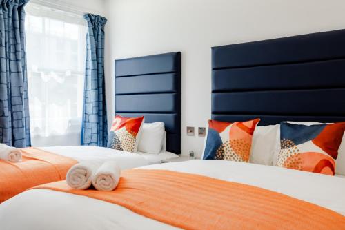 OYO Boston Court Hotel - image 5