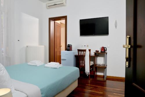 Poros Mood – Poros, PA