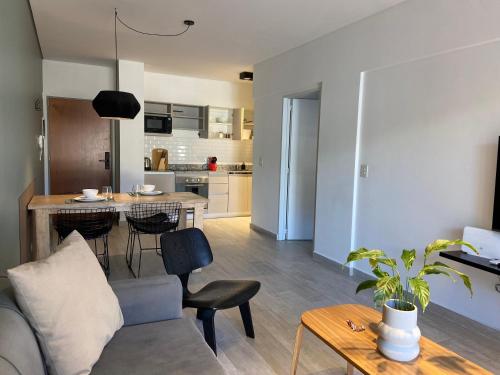 One-Bedroom Apartment image 9