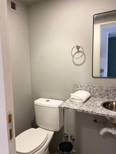 One-Bedroom Apartment image 3