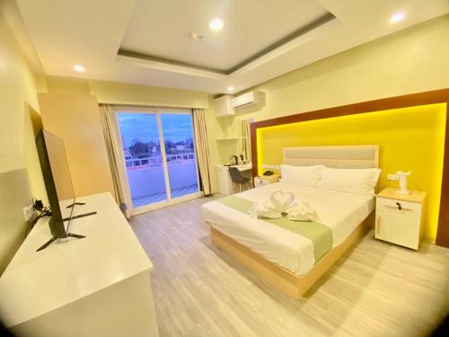 room detail thumbnail 0