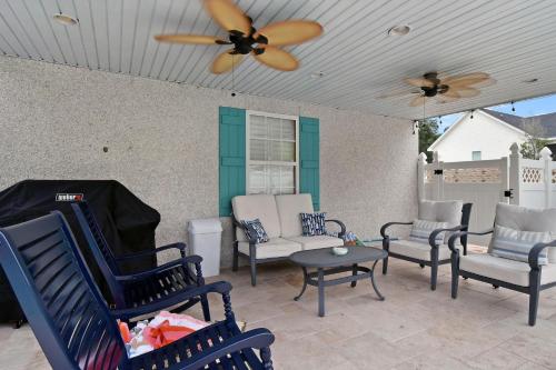 Coral Reef Cottage - image 13