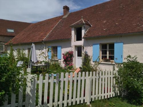 Gite de la Pierre Bleue, Maison à la campagne gîte à louer Bois du Breuil