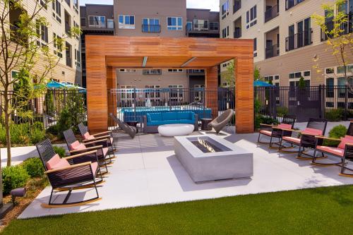 Primer location Apartment at Alexandria in Alexandria, USA