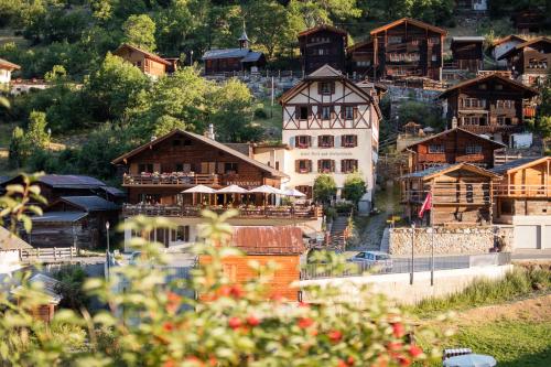 Hotel Nest- und Bietschhorn - Accommodation - Blatten im Lötschental