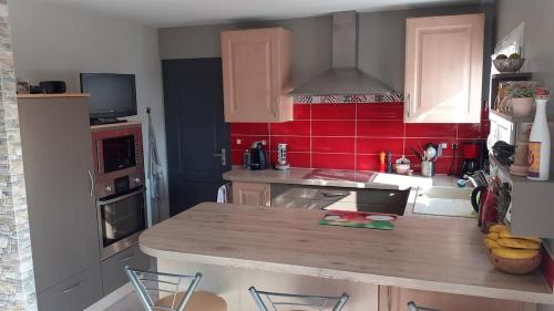 Kitchen, Maison pour 4 personnes au cœur du vignoble Nantais in Le Loroux-Bottereau