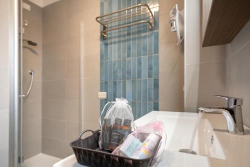 Suite Apartment image 10