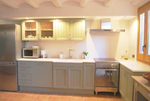 Konyha, Casa rural Cal Farriol in Sant Pere Sacarrera