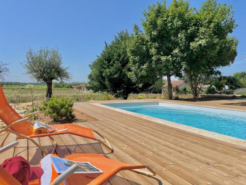 Charmante maison avec piscine au cœur des vignes in Saint-Philippe-d'Aiguille