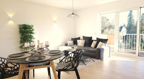 Tolle, geräumige Wohnung in ausgezeichneter Lage, Mnichov