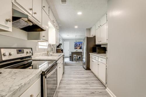 Ping-Pong and Pool Table Peaceful Stonecrest Escape in Lithonia