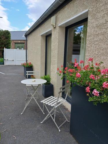 ระเบียง/ชานเรือน, Les Trois Salazes in คองเบร