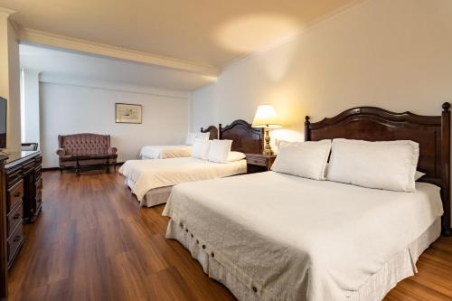 Executive Triple Room image 1