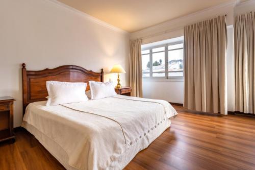 Executive Suite image 3