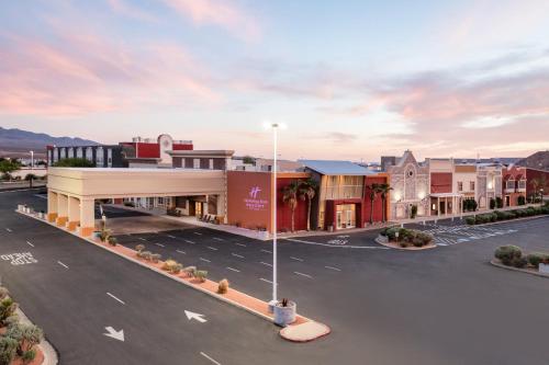 Holiday Inn Resort Mesquite - 숙소 외관