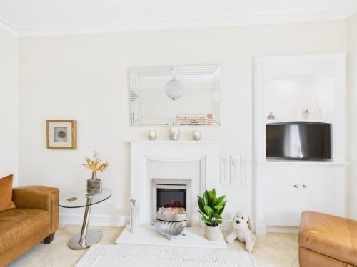 Duke Street Suite, Hawick
