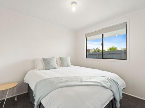 Garden Grove Gem - Lake Taupo Holiday Home - image 4