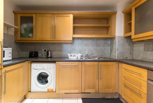 Spacious 2-Bed Apartment Opposite Santry Park & 10 Min Away from Airport, Dublin (fotografie 7)