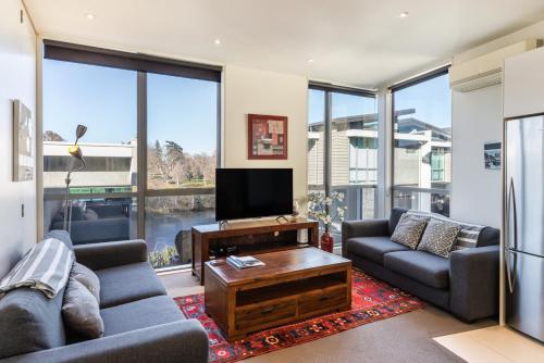 Modern Apartment, Central with Wi-Fi and Linen