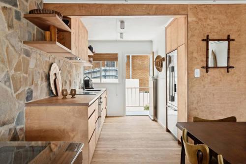 Sundowner Suite No. 1 - image 5