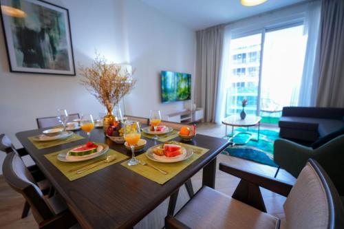Modern 1BR 4 guest apartment World Trade Center, Dubai