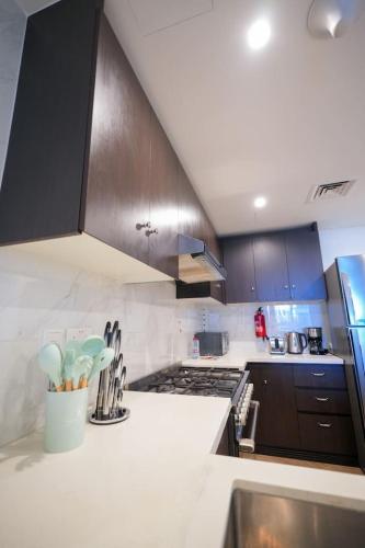 Modern 1BR 4 guest apartment World Trade Center - image 3