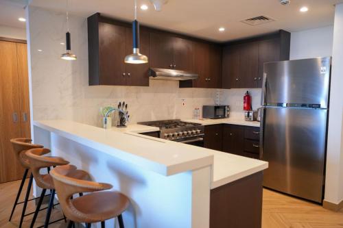 Modern 1BR 4 guest apartment World Trade Center, Dubai (Foto 4)