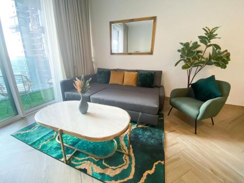 Modern 1BR 4 guest apartment World Trade Center, Dubai (Foto 10)