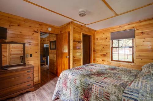 The Elms Waterfront Cottages - image 7