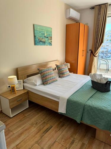 Superior Studio with Balcony and Sea View image 10
