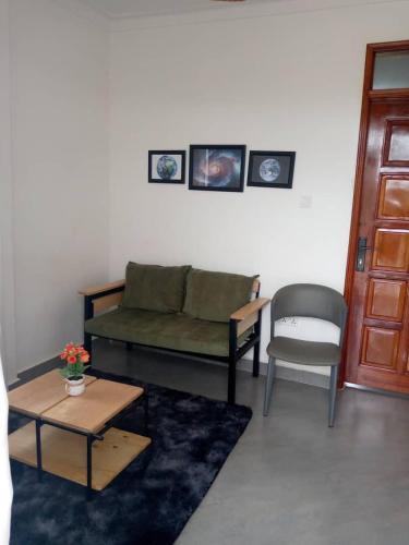 One-Bedroom Apartment image 10